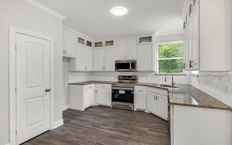 182 Allen, Kilgore, TX 75662, 4 Bedrooms Bedrooms, ,2 BathroomsBathrooms,Residential,For Sale,182 Allen,20977136