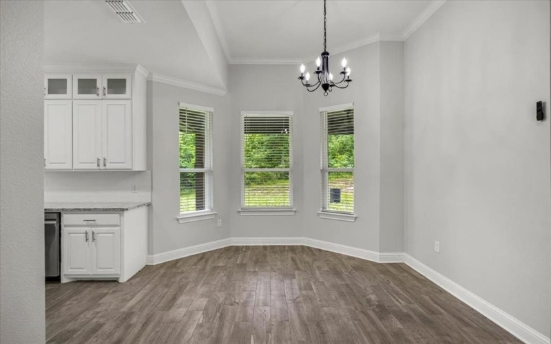 182 Allen, Kilgore, TX 75662, 4 Bedrooms Bedrooms, ,2 BathroomsBathrooms,Residential,For Sale,182 Allen,20977136