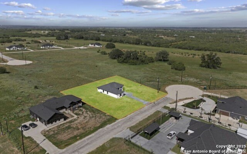 113 Hidden Cove, Floresville, TX 78114, 4 Bedrooms Bedrooms, ,3 BathroomsBathrooms,Residential,For Sale,113 Hidden Cove,1877781