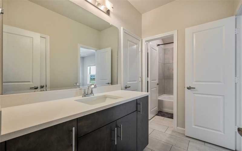 1500 Laurel Avenue, Aubrey, TX 76227, 5 Bedrooms Bedrooms, ,3 BathroomsBathrooms,Residential,For Sale,1500 Laurel Avenue,0,20974705