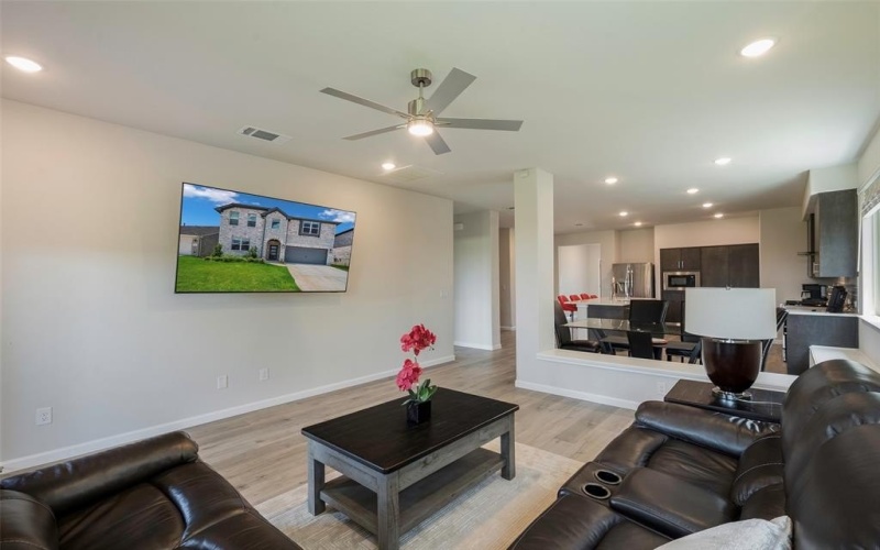 1500 Laurel Avenue, Aubrey, TX 76227, 5 Bedrooms Bedrooms, ,3 BathroomsBathrooms,Residential,For Sale,1500 Laurel Avenue,0,20974705