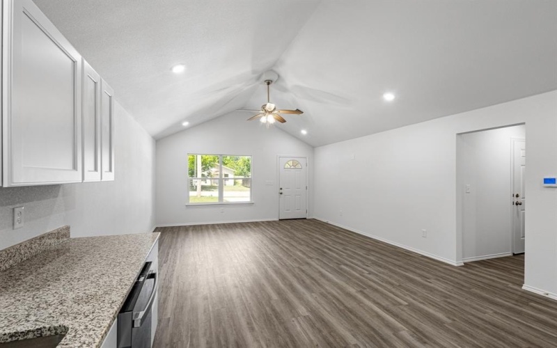 306 Sherman Street, Nocona, TX 76255, 3 Habitaciones Habitaciones , ,2 BañosBaños,Residential,En Venta,306 Sherman Street,20975108