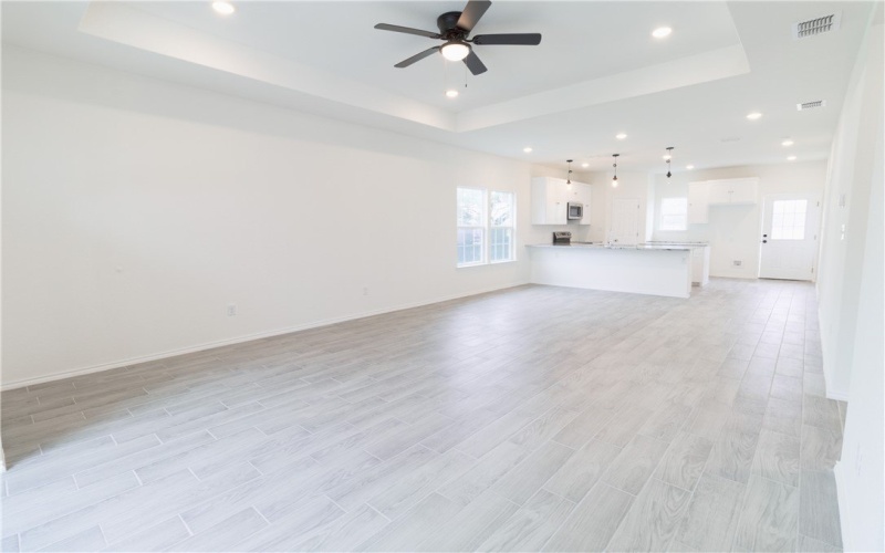 811 N Polk Street, Beeville, TX 78102, 3 Habitaciones Habitaciones , ,2 BañosBaños,Residential,En Venta,811 N Polk Street,457056