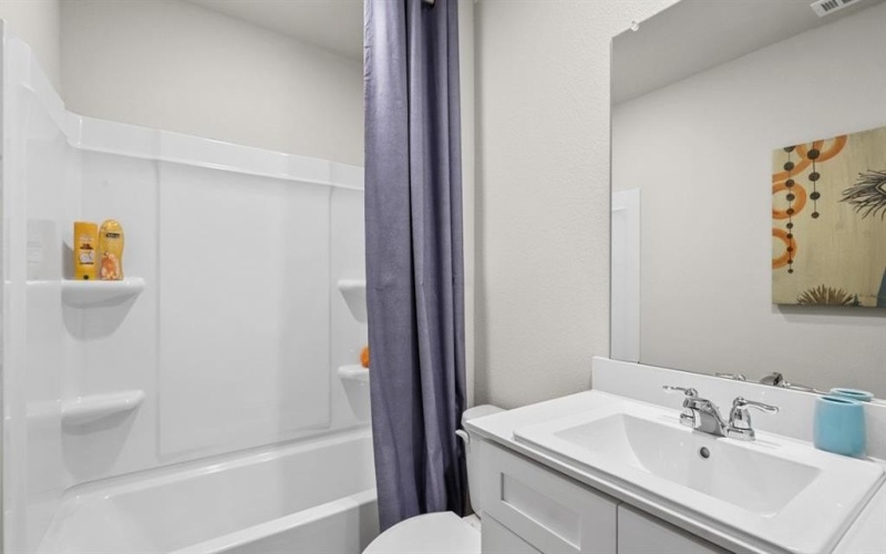 430 LUBBOCK Drive, Azle, TX 76020, 3 Habitaciones Habitaciones , ,2 BañosBaños,Residential,En Venta,430 LUBBOCK Drive,20975263