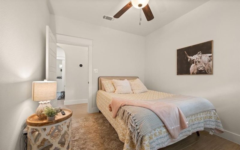 739 Flint Street, Fort Worth, TX 76115, 4 Bedrooms Bedrooms, ,2 BathroomsBathrooms,Residential,For Sale,739 Flint Street,20976649
