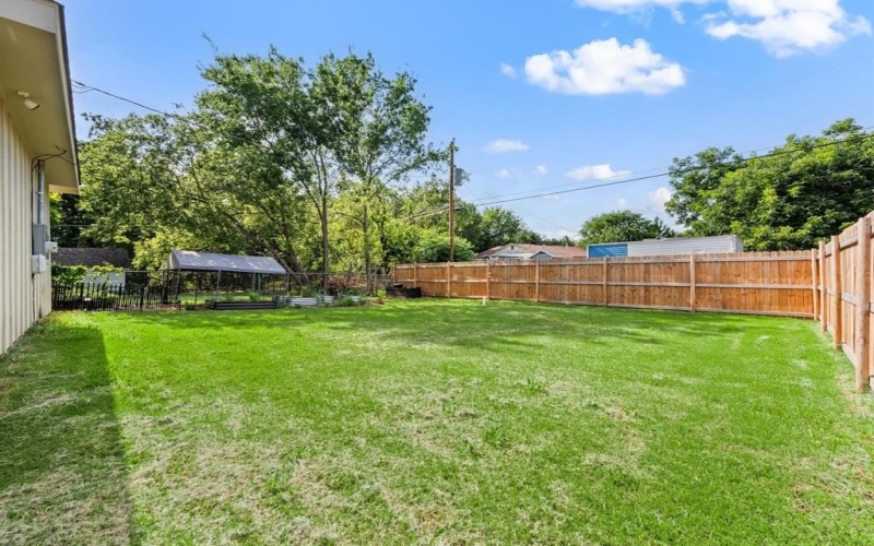 739 Flint Street, Fort Worth, TX 76115, 4 Bedrooms Bedrooms, ,2 BathroomsBathrooms,Residential,For Sale,739 Flint Street,20976649