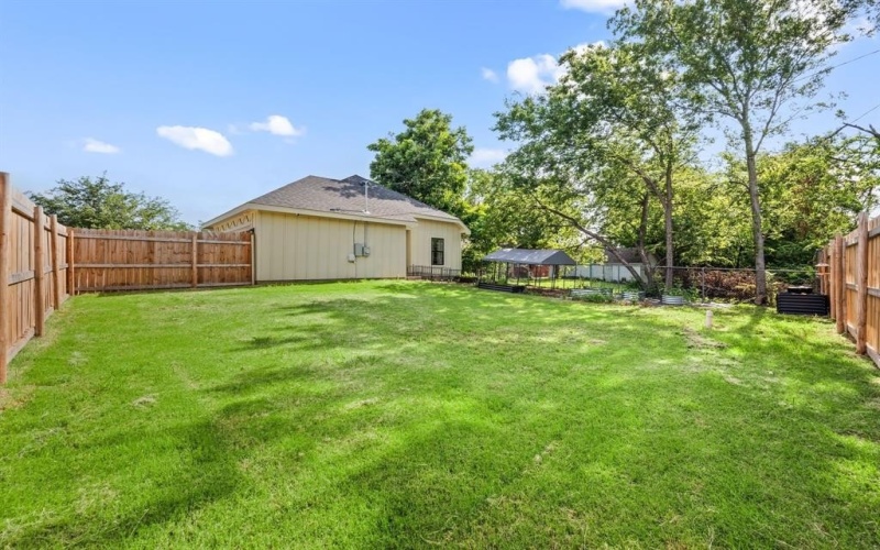 739 Flint Street, Fort Worth, TX 76115, 4 Bedrooms Bedrooms, ,2 BathroomsBathrooms,Residential,For Sale,739 Flint Street,20976649