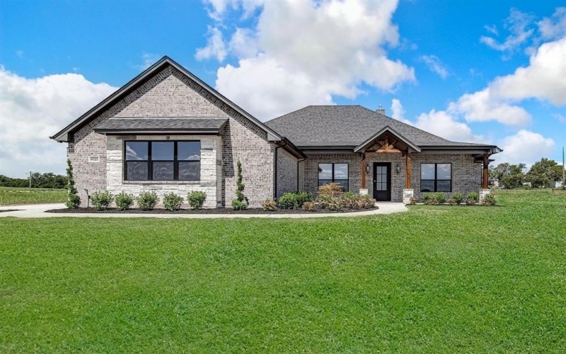 8525 Wild Colt Drive, Godley, TX 76044, 4 Bedrooms Bedrooms, ,2 BathroomsBathrooms,Residential,For Sale,8525 Wild Colt Drive,20977097