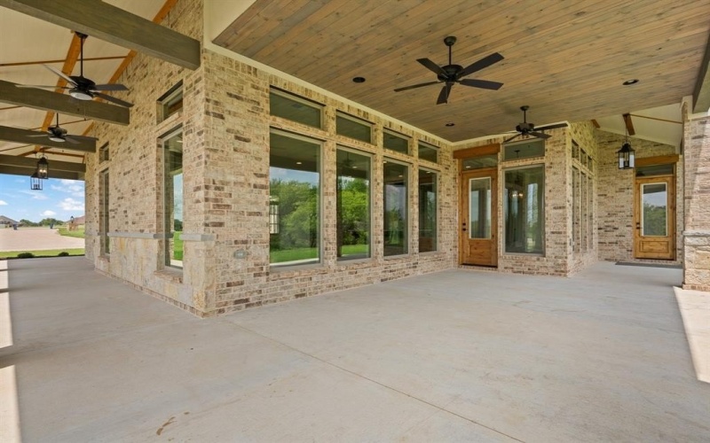 2516 Mosley Court, Cedar Hill, TX 75104, 5 Habitaciones Habitaciones , ,5 BañosBaños,Residential,En Venta,2516 Mosley Court,20977318