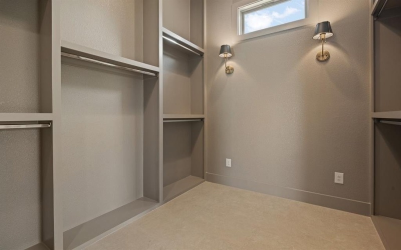 2516 Mosley Court, Cedar Hill, TX 75104, 5 Habitaciones Habitaciones , ,5 BañosBaños,Residential,En Venta,2516 Mosley Court,20977318