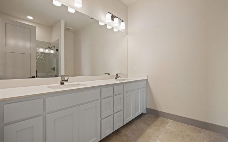 2516 Mosley Court, Cedar Hill, TX 75104, 5 Habitaciones Habitaciones , ,5 BañosBaños,Residential,En Venta,2516 Mosley Court,20977318