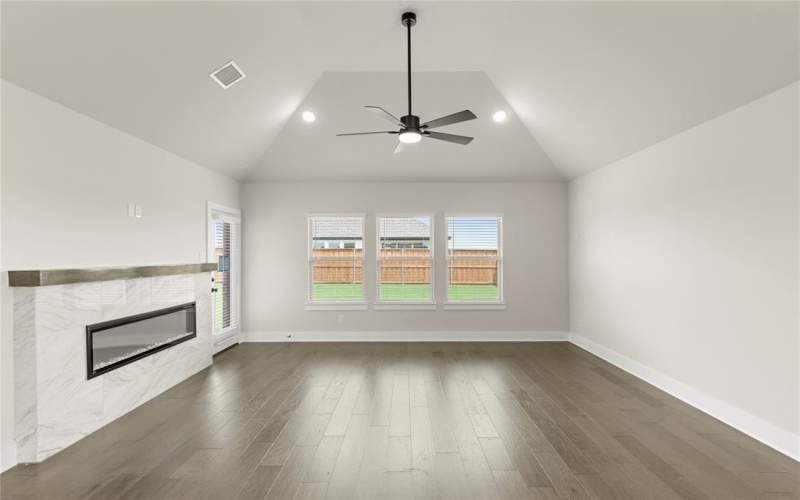 2374 Bell Way, Forney, TX 75126, 5 Habitaciones Habitaciones , ,3 BañosBaños,Residential,En Venta,2374 Bell Way,0,20977385
