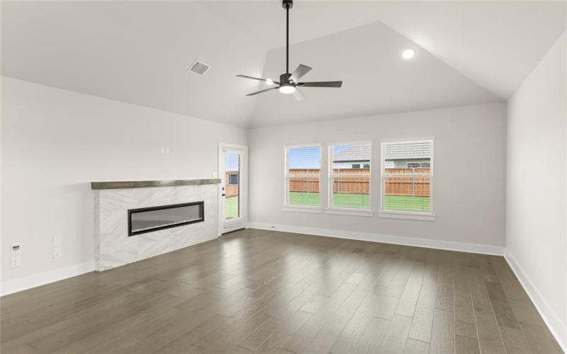 2374 Bell Way, Forney, TX 75126, 5 Habitaciones Habitaciones , ,3 BañosBaños,Residential,En Venta,2374 Bell Way,0,20977385
