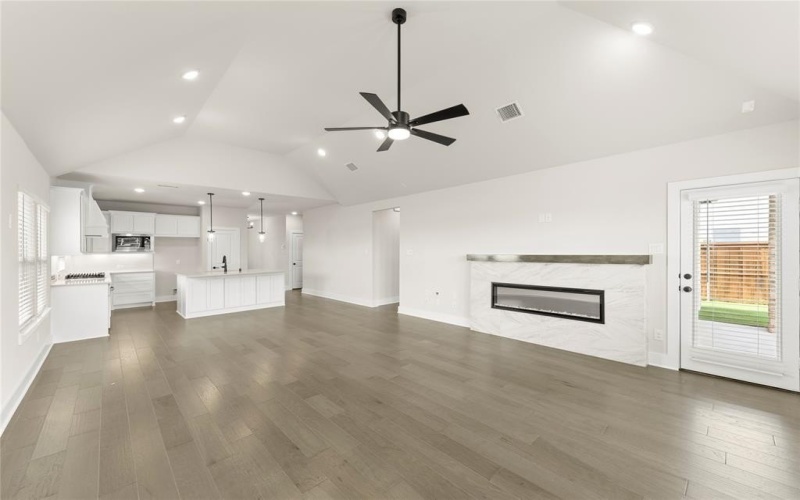 2374 Bell Way, Forney, TX 75126, 5 Habitaciones Habitaciones , ,3 BañosBaños,Residential,En Venta,2374 Bell Way,0,20977385