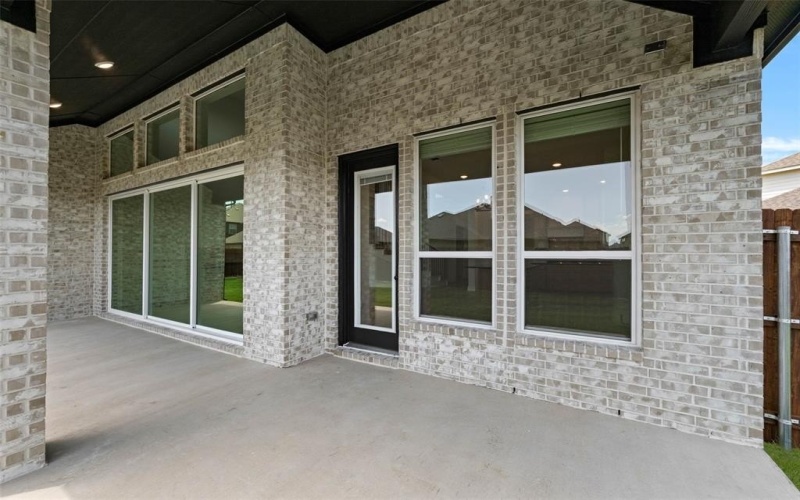 1409 Heron Street, Mansfield, TX 76063, 5 Bedrooms Bedrooms, ,5 BathroomsBathrooms,Residential,For Sale,1409 Heron Street,0,20977544