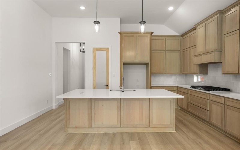 2203 Pelican Drive, Mansfield, TX 76063, 4 Bedrooms Bedrooms, ,3 BathroomsBathrooms,Residential,For Sale,2203 Pelican Drive,0,20977552