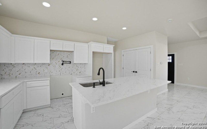 16724 Tapatio St, Atascosa, TX 78002, 3 Habitaciones Habitaciones , ,2 BañosBaños,Residential,En Venta,16724 Tapatio St,0,1877897