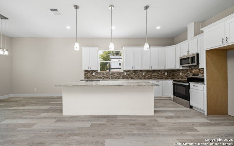 1923 Clamp Ave, San Antonio, TX 78221, 3 Bedrooms Bedrooms, ,2 BathroomsBathrooms,Residential,For Sale,1923 Clamp Ave,1877904