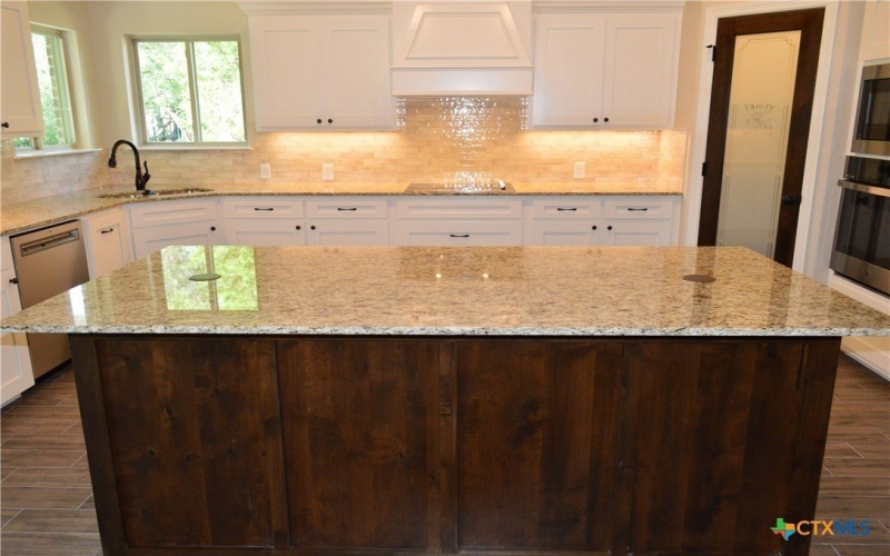 850 County Road 3152, Kempner, TX 76539, 4 Bedrooms Bedrooms, ,2 BathroomsBathrooms,Residential,For Sale,850 County Road 3152,584255