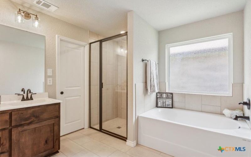 6003 Dorado Drive, Killeen, TX 76542, 3 Bedrooms Bedrooms, ,2 BathroomsBathrooms,Residential,For Sale,6003 Dorado Drive,584264