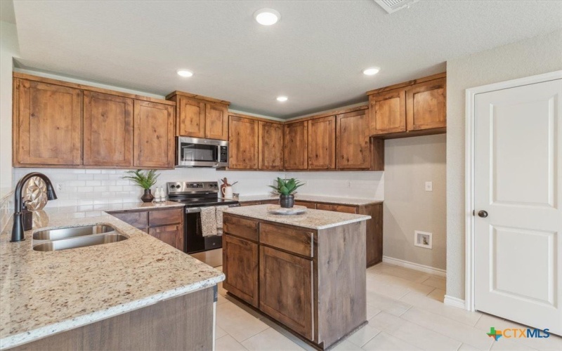 6003 Dorado Drive, Killeen, TX 76542, 3 Bedrooms Bedrooms, ,2 BathroomsBathrooms,Residential,For Sale,6003 Dorado Drive,584264