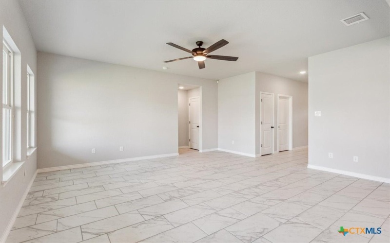 6001 Dorado Drive, Killeen, TX 76542, 3 Bedrooms Bedrooms, ,2 BathroomsBathrooms,Residential,For Sale,6001 Dorado Drive,584265