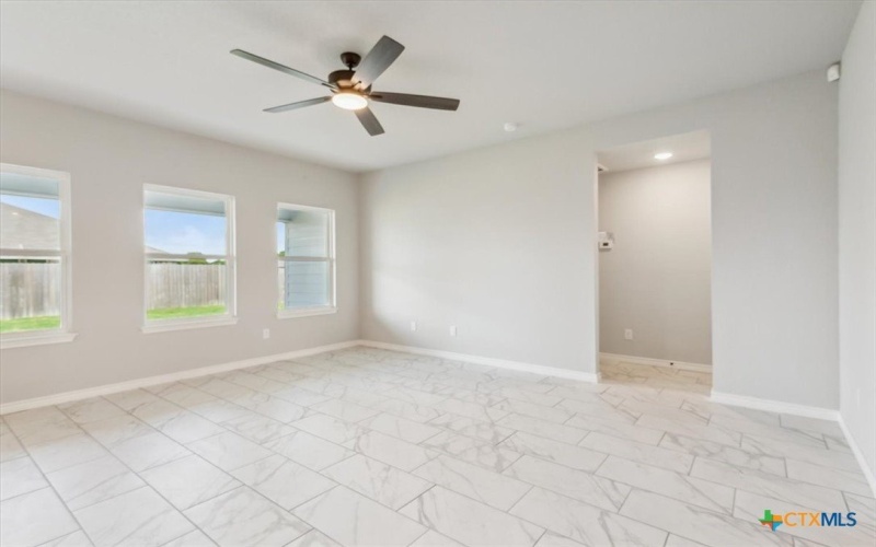 6001 Dorado Drive, Killeen, TX 76542, 3 Bedrooms Bedrooms, ,2 BathroomsBathrooms,Residential,For Sale,6001 Dorado Drive,584265