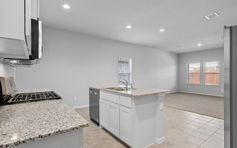 721 SHADED GROVE Drive, Denton, TX 76249, 3 Habitaciones Habitaciones , ,2 BañosBaños,Residential,En Venta,721 SHADED GROVE Drive,20976522