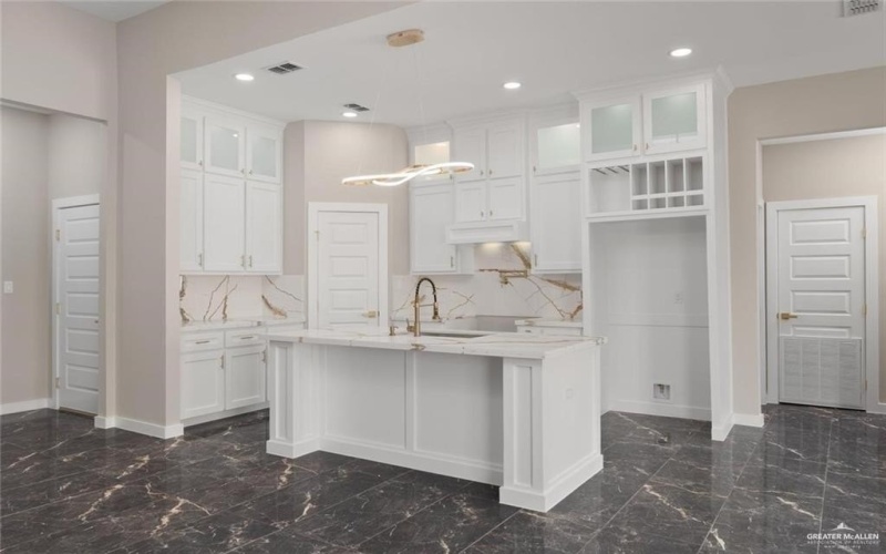 9510 N 71st Lane, McAllen, TX 78573, 3 Habitaciones Habitaciones , ,2 BañosBaños,Residential,En Venta,9510 N 71st Lane,474288