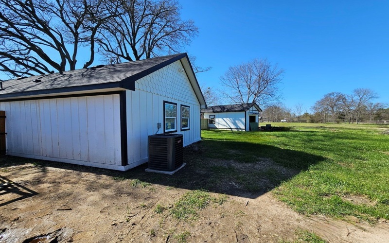 1820 S Tool, Tool, TX 75143, 2 Bedrooms Bedrooms, ,1 BathroomBathrooms,Residential,For Sale,1820 S Tool,109216