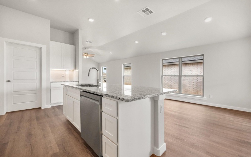 8613 29th Street, Lubbock, TX 79407, 4 Bedrooms Bedrooms, ,2 BathroomsBathrooms,Residential,For Sale,8613 29th Street,202556705