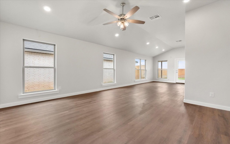 8613 29th Street, Lubbock, TX 79407, 4 Bedrooms Bedrooms, ,2 BathroomsBathrooms,Residential,For Sale,8613 29th Street,202556705