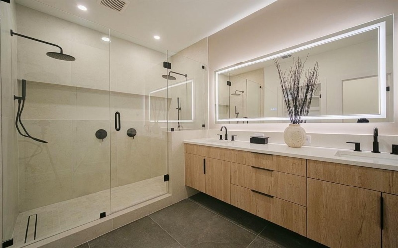 6529 Victoria, Dallas, TX 75209, 4 Bedrooms Bedrooms, ,3 BathroomsBathrooms,Residential,For Sale,6529 Victoria,20977697