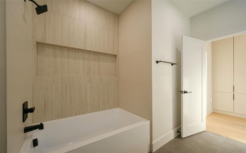 6529 Victoria, Dallas, TX 75209, 4 Bedrooms Bedrooms, ,3 BathroomsBathrooms,Residential,For Sale,6529 Victoria,20977697