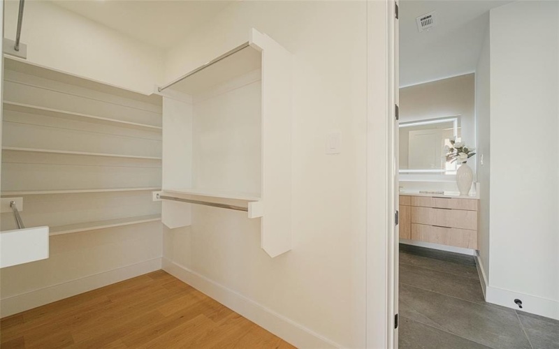 6529 Victoria, Dallas, TX 75209, 4 Bedrooms Bedrooms, ,3 BathroomsBathrooms,Residential,For Sale,6529 Victoria,20977697