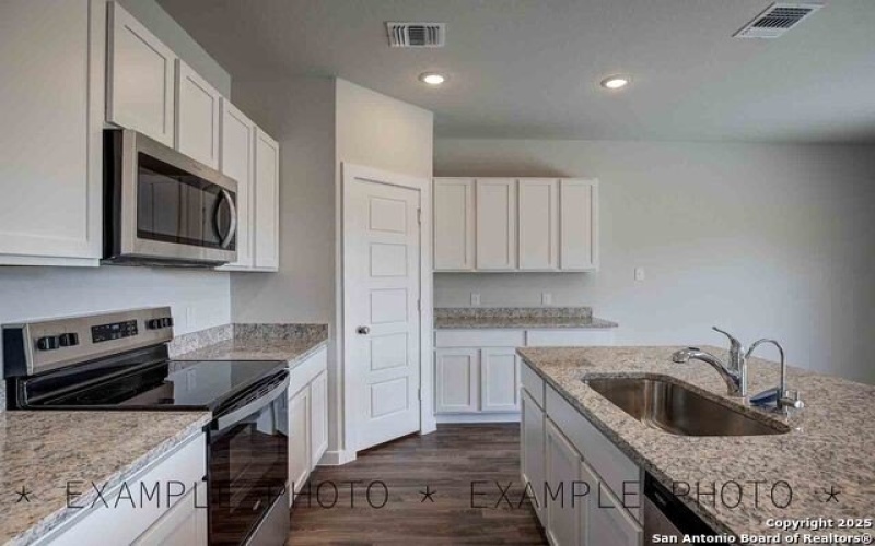 9974 Forestier Grn, San Antonio, TX 78221, 4 Bedrooms Bedrooms, ,2 BathroomsBathrooms,Residential,For Sale,9974 Forestier Grn,1878039