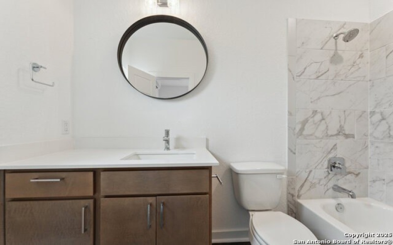 3214 N Elmendorf #102, San Antonio, TX 78201, 3 Bedrooms Bedrooms, ,3 BathroomsBathrooms,Residential,For Sale,3214 N Elmendorf,0,1878112