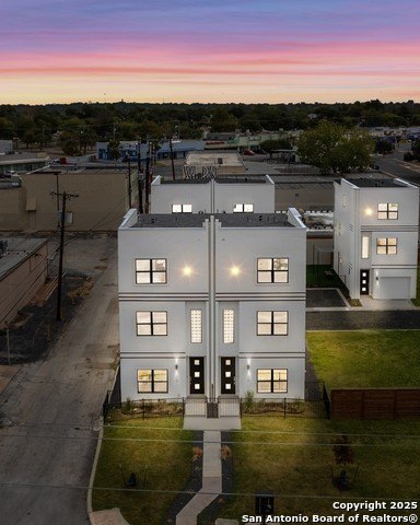 1735 W Gramercy #UNIT 301, San Antonio, TX 78201, 2 Habitaciones Habitaciones , ,2 BañosBaños,Residential,En Venta,1735 W Gramercy,0,1878123