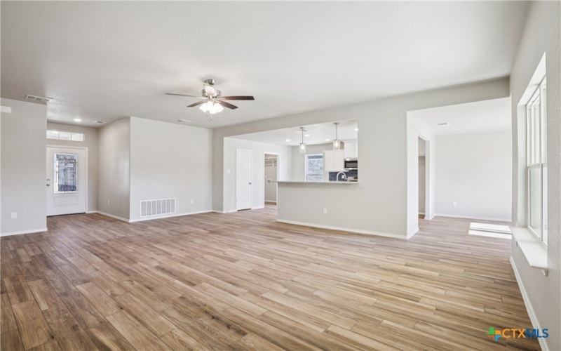 1417 Fossil Trail, Belton, TX 76513, 5 Bedrooms Bedrooms, ,2 BathroomsBathrooms,Residential,For Sale,1417 Fossil Trail,0,584144