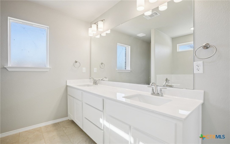 1417 Fossil Trail, Belton, TX 76513, 5 Bedrooms Bedrooms, ,2 BathroomsBathrooms,Residential,For Sale,1417 Fossil Trail,0,584144