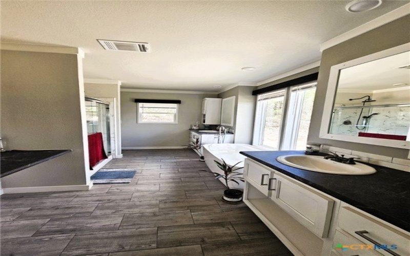 4499 County Road 3220, Kempner, TX 76539, 3 Bedrooms Bedrooms, ,2 BathroomsBathrooms,Residential,For Sale,4499 County Road 3220,584185