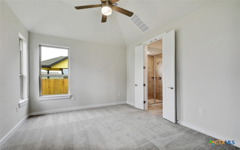 10046 Mitra Way, San Antonio, TX 78224, 4 Habitaciones Habitaciones , ,3 BañosBaños,Residential,En Venta,10046 Mitra Way,584315