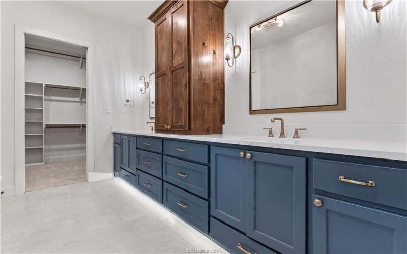 4736 Legendary Drive, College Station, TX 77845, 4 Habitaciones Habitaciones , ,3 BañosBaños,Residential,En Venta,4736 Legendary Drive,0,25006252