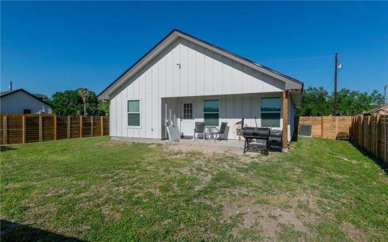 1047 N King Street, Alice, TX 78332, 3 Bedrooms Bedrooms, ,2 BathroomsBathrooms,Residential,For Sale,1047 N King Street,457319