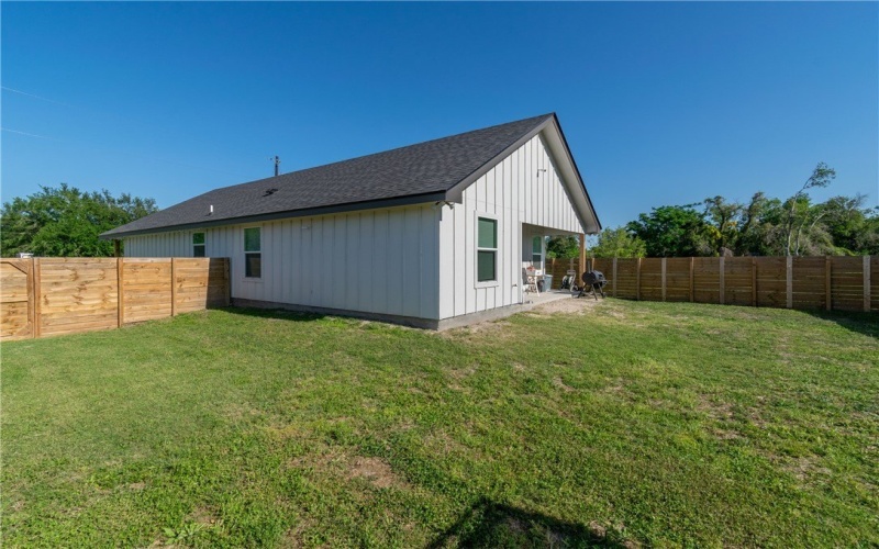 1047 N King Street, Alice, TX 78332, 3 Bedrooms Bedrooms, ,2 BathroomsBathrooms,Residential,For Sale,1047 N King Street,457319