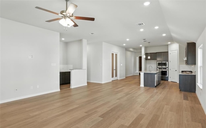 701 Kurrus Street, Justin, TX 76247, 4 Habitaciones Habitaciones , ,3 BañosBaños,Residential,En Venta,701 Kurrus Street,20868004