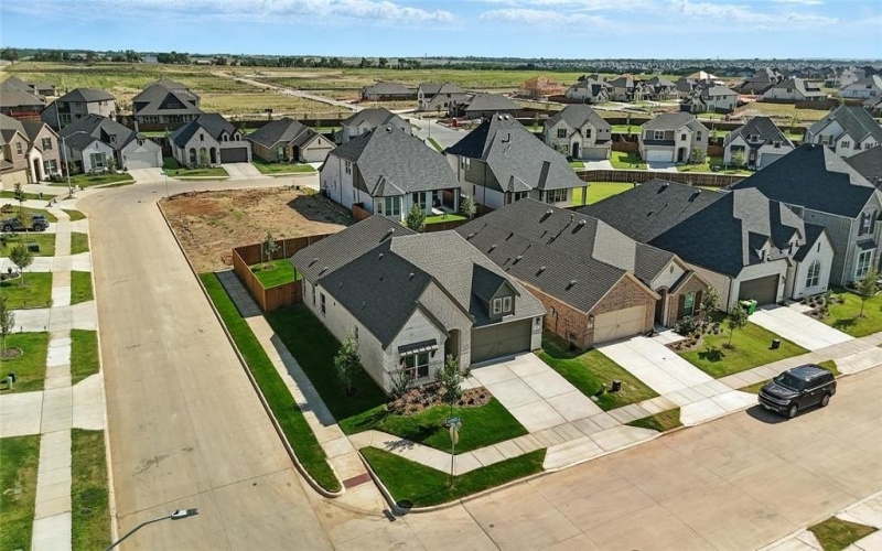 701 Kurrus Street, Justin, TX 76247, 4 Habitaciones Habitaciones , ,3 BañosBaños,Residential,En Venta,701 Kurrus Street,20868004