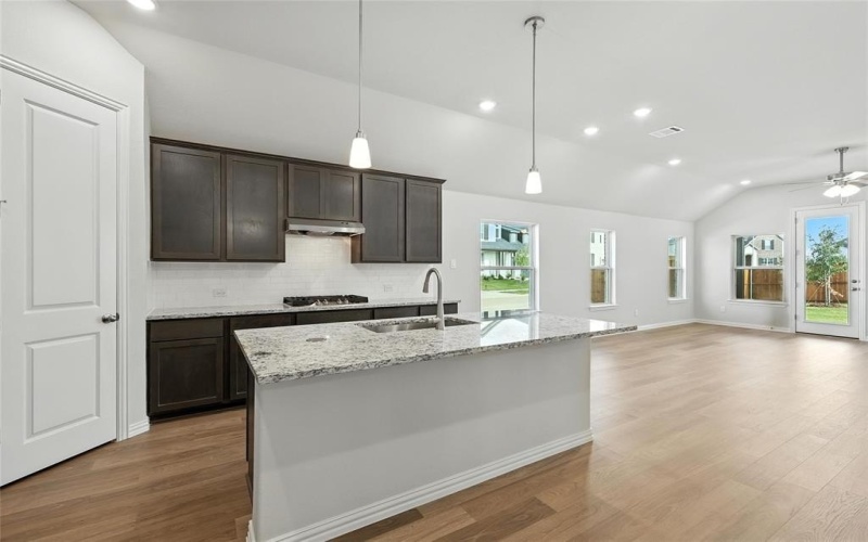 701 Kurrus Street, Justin, TX 76247, 4 Habitaciones Habitaciones , ,3 BañosBaños,Residential,En Venta,701 Kurrus Street,20868004