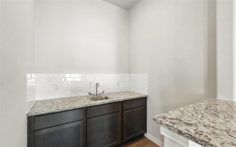 701 Kurrus Street, Justin, TX 76247, 4 Habitaciones Habitaciones , ,3 BañosBaños,Residential,En Venta,701 Kurrus Street,20868004