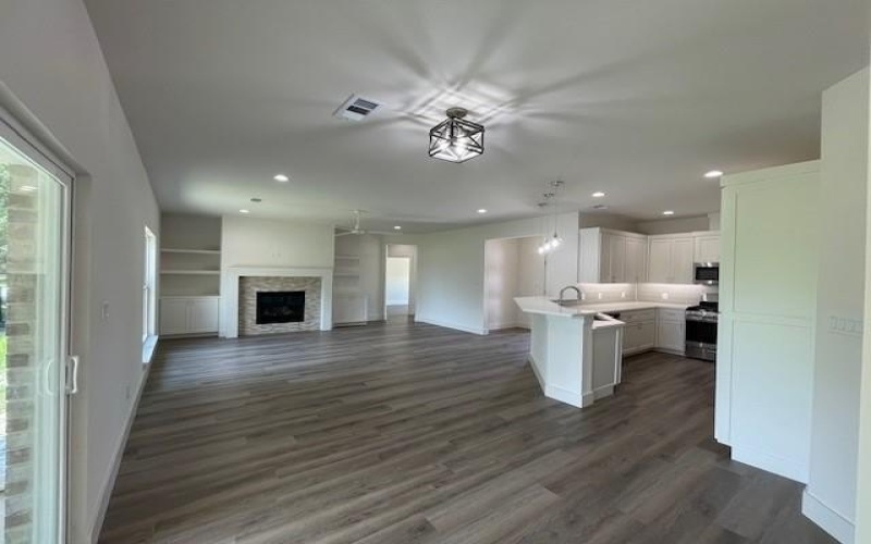 903 Sunrise Drive, Ennis, TX 75119, 3 Bedrooms Bedrooms, ,2 BathroomsBathrooms,Residential,For Sale,903 Sunrise Drive,20950497